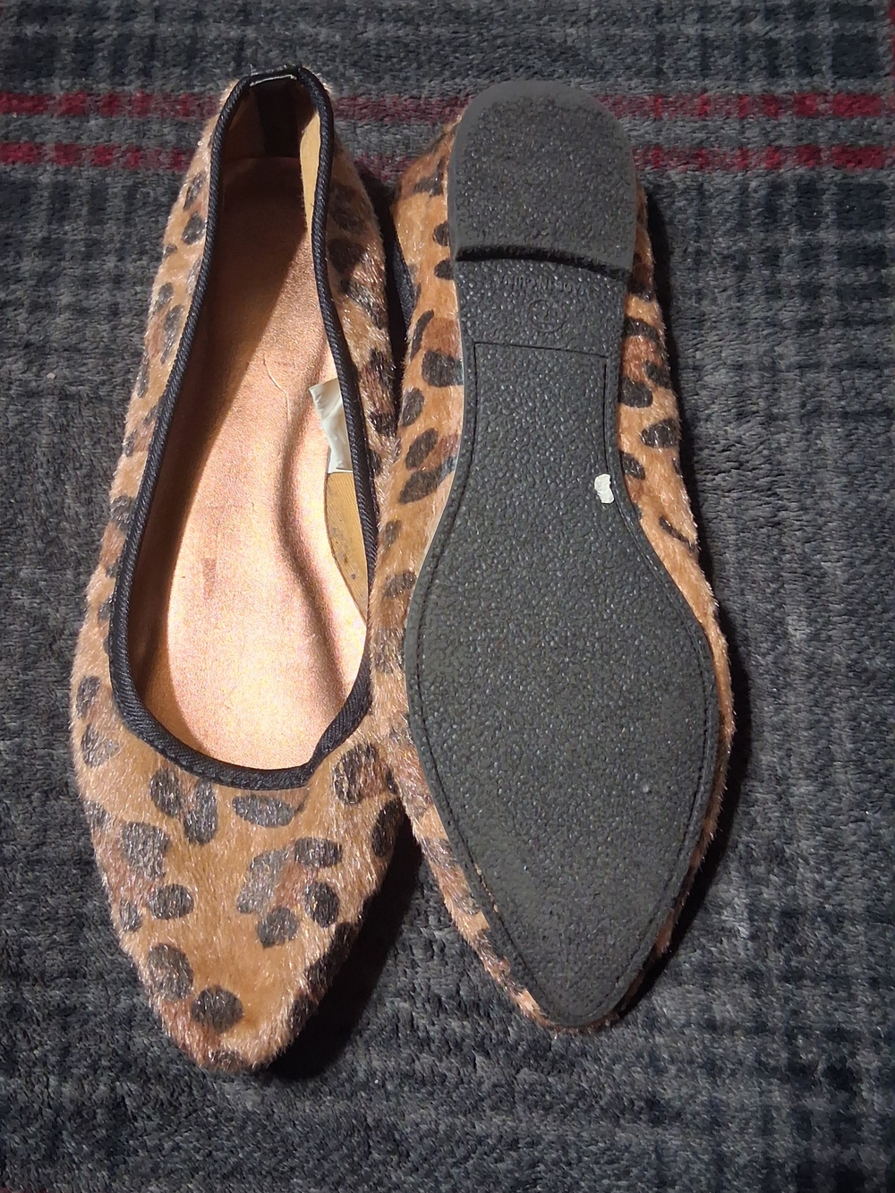 Leopard Print Pointed Ballet Flats in Brown